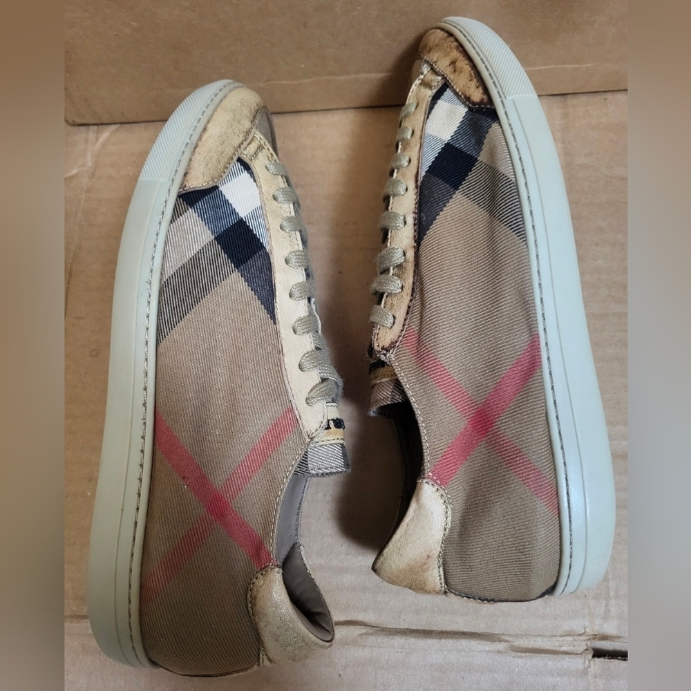 Burberry Hartfields House Check Low Top Sneaker Women Size 10 - Picture 3 of 13